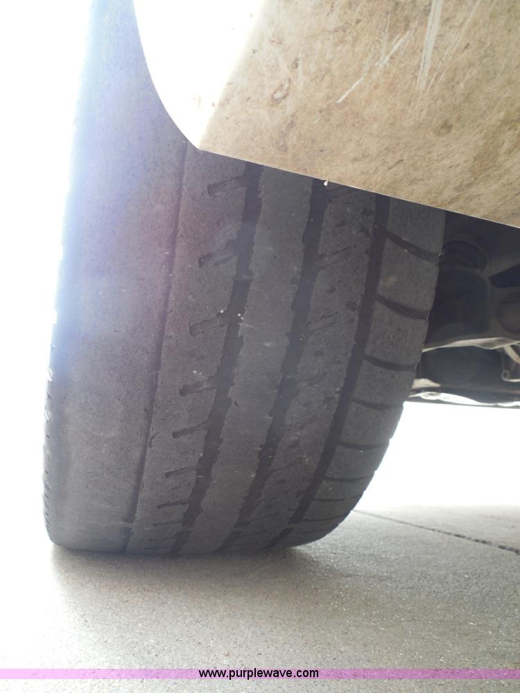 image for item I3360 2005 GMC Yukon Denali Limited Edition SUV