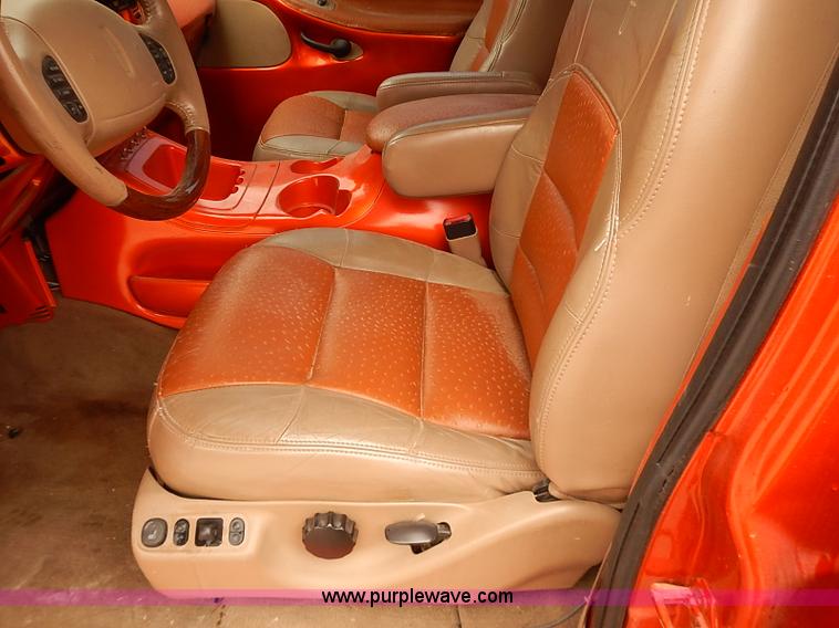 image for item I5459 1998 Lincoln Navigator SUV