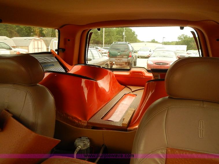 image for item I5459 1998 Lincoln Navigator SUV