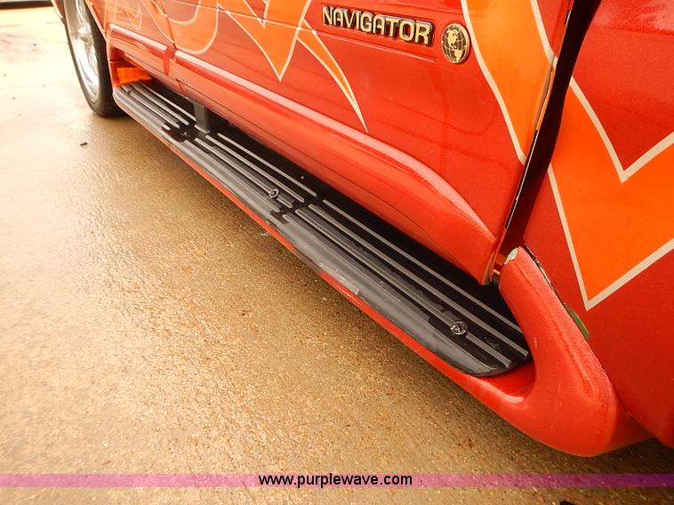 image for item I5459 1998 Lincoln Navigator SUV