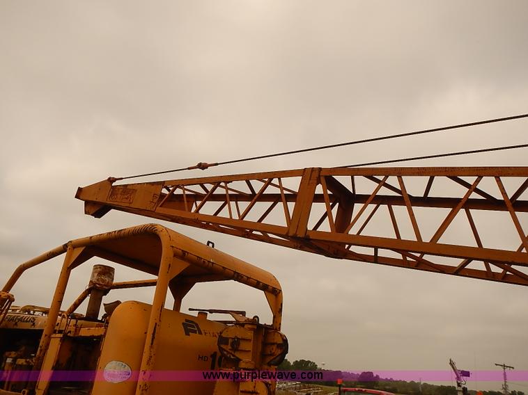 image for item I5460 1963 Bantam T-350 shield crane