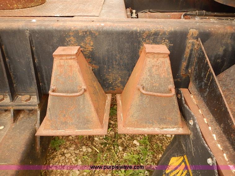 image for item I5460 1963 Bantam T-350 shield crane