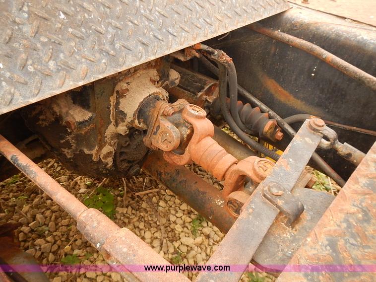 image for item I5460 1963 Bantam T-350 shield crane