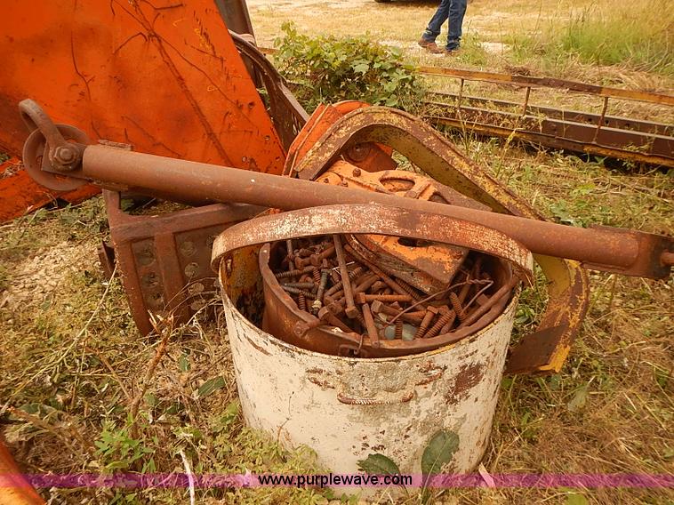 image for item I5460 1963 Bantam T-350 shield crane