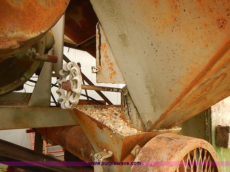 image for item I5462 1973 Calenco porta pug conveyor unit