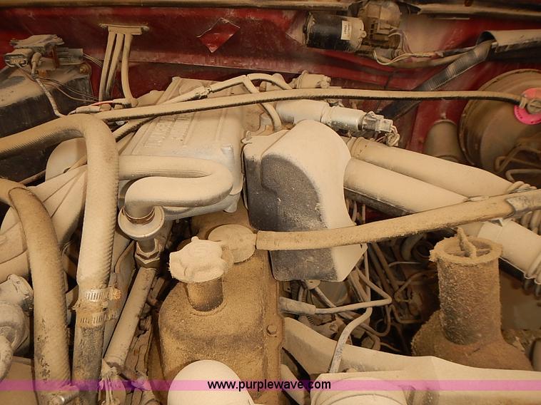 image for item I5464 1987 Ford F250 utility truck