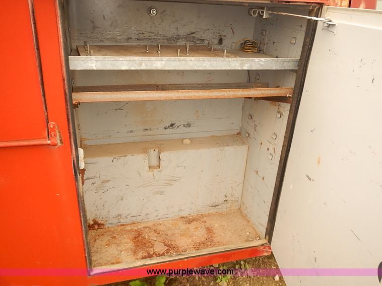 image for item I5464 1987 Ford F250 utility truck