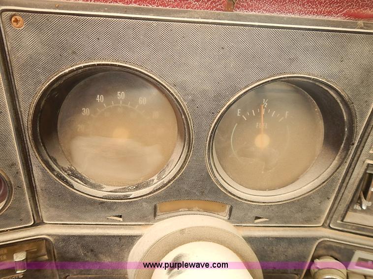 image for item I5465 1979 GMC Sierra 25 utility truck