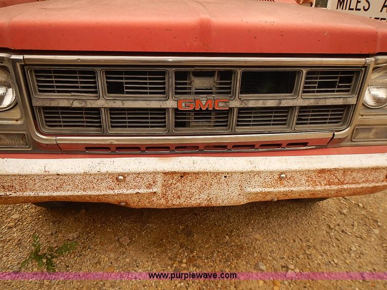 image for item I5465 1979 GMC Sierra 25 utility truck