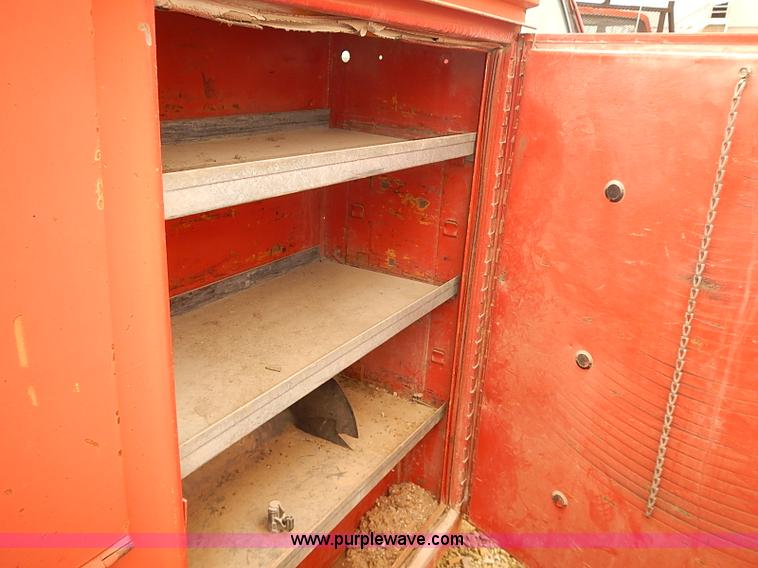 image for item I5465 1979 GMC Sierra 25 utility truck