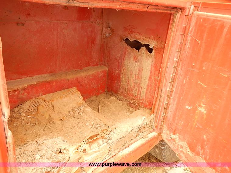 image for item I5465 1979 GMC Sierra 25 utility truck