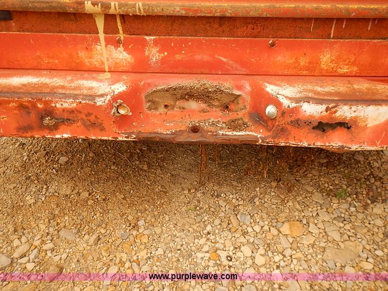 image for item I5465 1979 GMC Sierra 25 utility truck