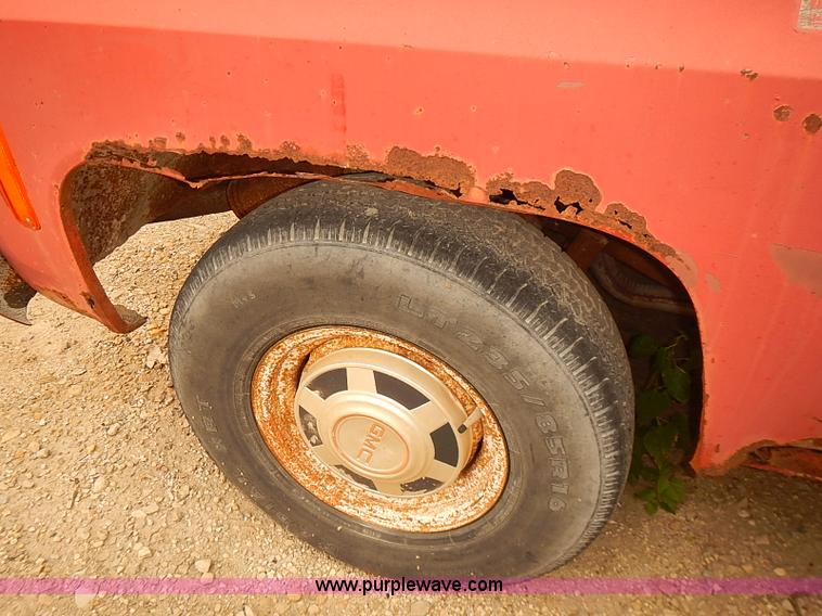 image for item I5465 1979 GMC Sierra 25 utility truck
