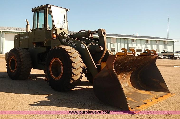 image for item I5472 1988 John Deere 644E-H wheel loader