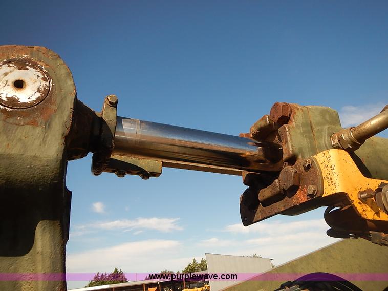 image for item I5472 1988 John Deere 644E-H wheel loader