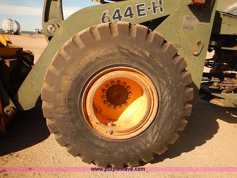 image for item I5472 1988 John Deere 644E-H wheel loader