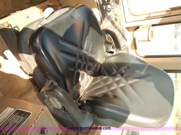 image for item I5472 1988 John Deere 644E-H wheel loader