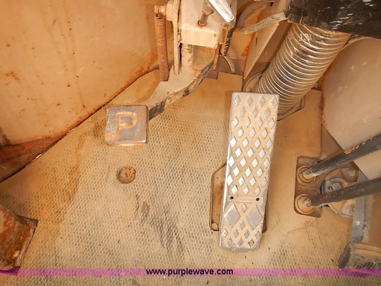 image for item I5472 1988 John Deere 644E-H wheel loader