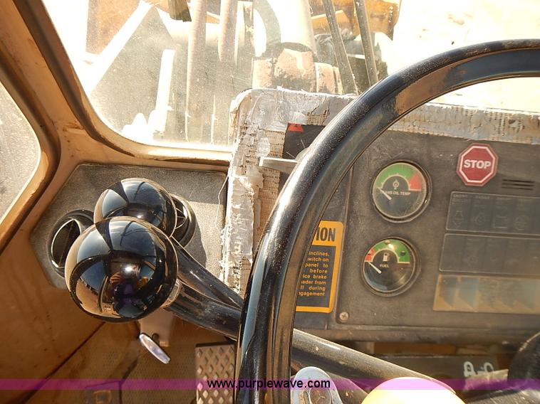 image for item I5472 1988 John Deere 644E-H wheel loader