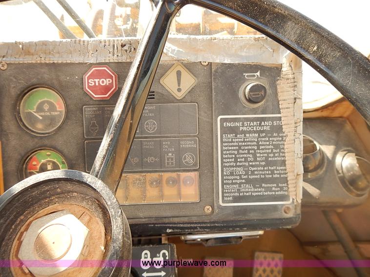 image for item I5472 1988 John Deere 644E-H wheel loader