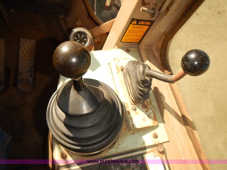 image for item I5472 1988 John Deere 644E-H wheel loader