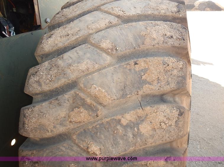 image for item I5472 1988 John Deere 644E-H wheel loader