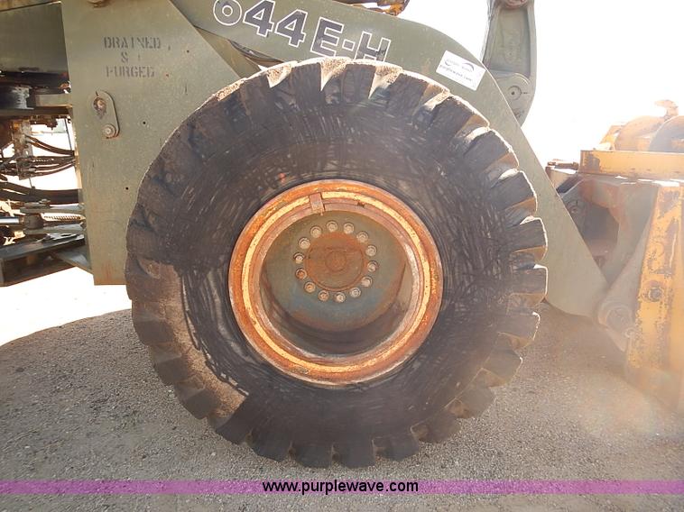 image for item I5472 1988 John Deere 644E-H wheel loader