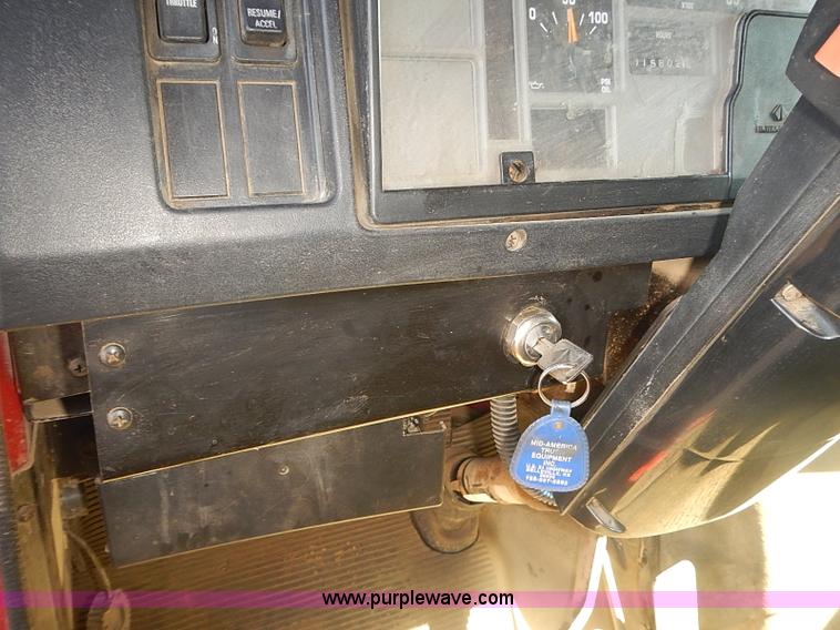 image for item I5473 2000 International 2554 dump truck