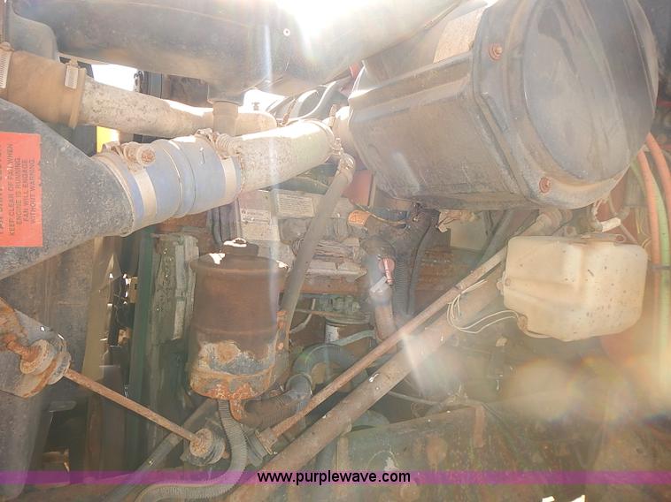 image for item I5473 2000 International 2554 dump truck