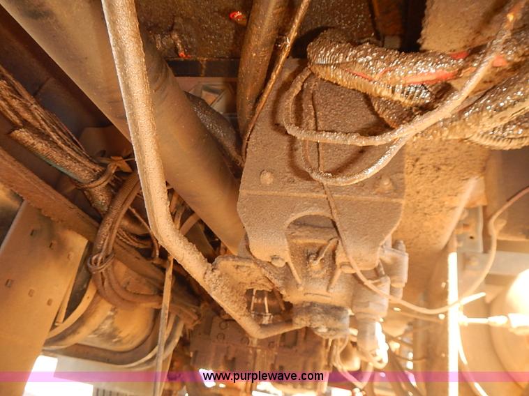 image for item I5473 2000 International 2554 dump truck