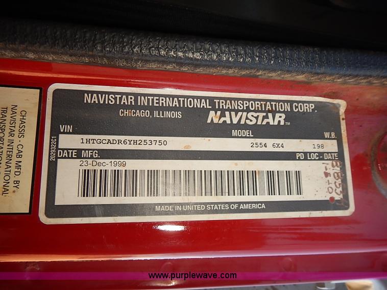 image for item I5473 2000 International 2554 dump truck