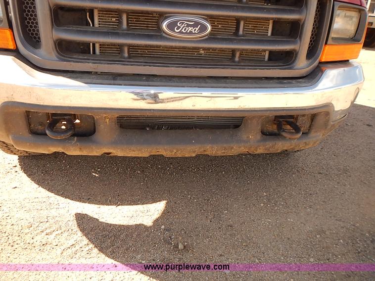 image for item I5483 2000 Ford F250 Super Duty XL pickup truck