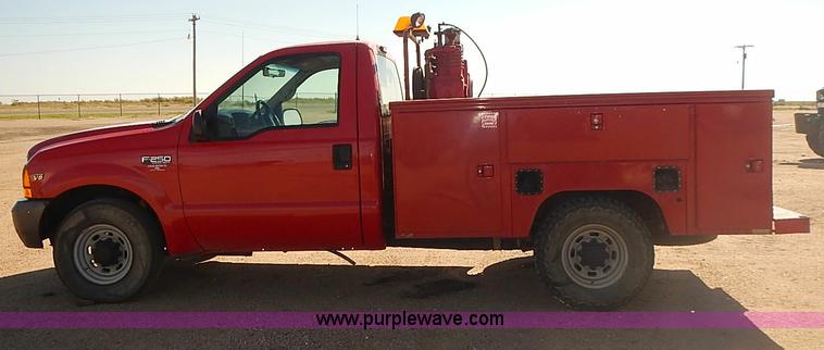 image for item I5486 2000 Ford F250 XLT Super Duty utility truck