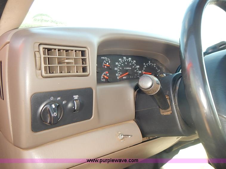 image for item I5486 2000 Ford F250 XLT Super Duty utility truck