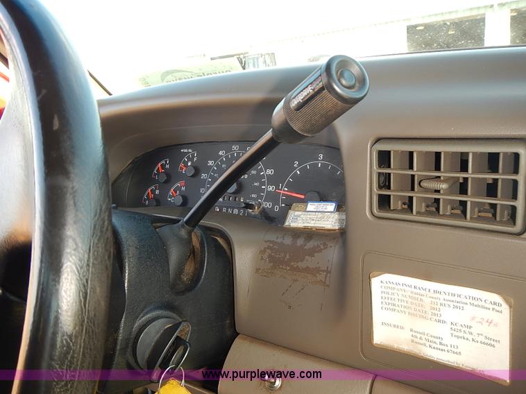 image for item I5486 2000 Ford F250 XLT Super Duty utility truck