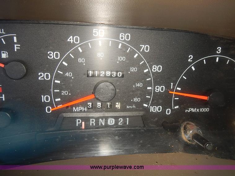 image for item I5486 2000 Ford F250 XLT Super Duty utility truck