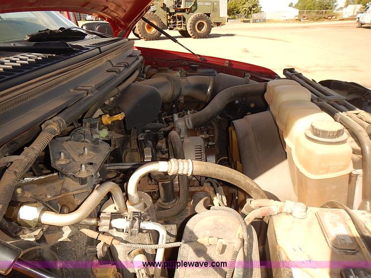 image for item I5486 2000 Ford F250 XLT Super Duty utility truck