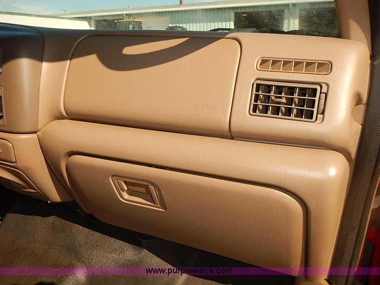 image for item I5486 2000 Ford F250 XLT Super Duty utility truck