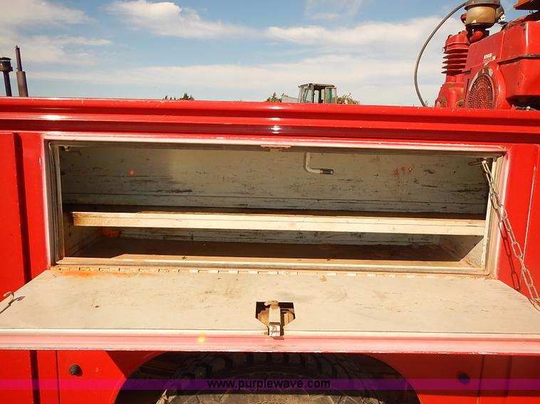 image for item I5486 2000 Ford F250 XLT Super Duty utility truck