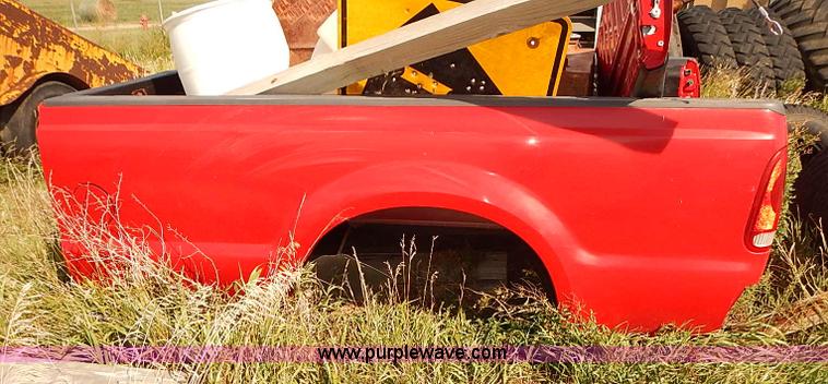 image for item I5486 2000 Ford F250 XLT Super Duty utility truck