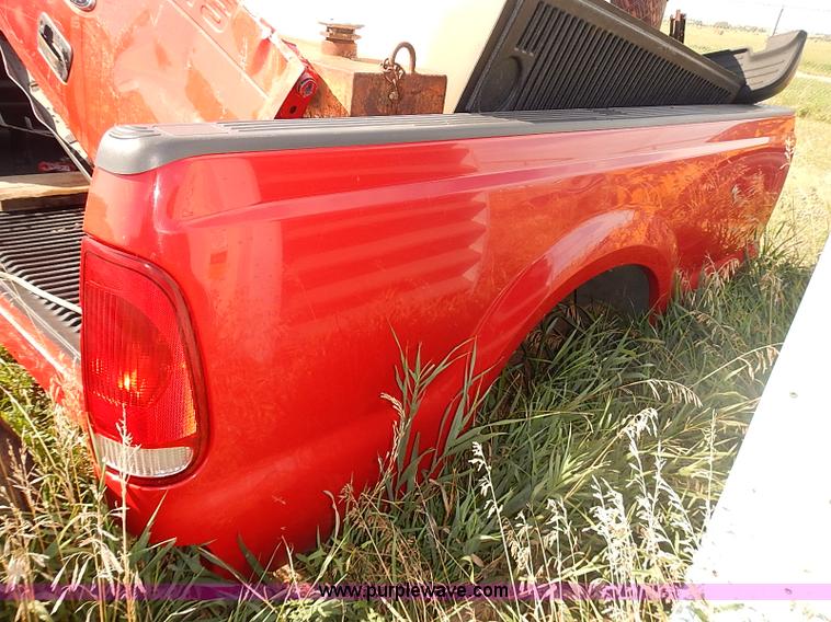 image for item I5486 2000 Ford F250 XLT Super Duty utility truck