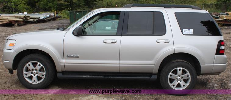 image for item I5841 2007 Ford Explorer XLT SUV