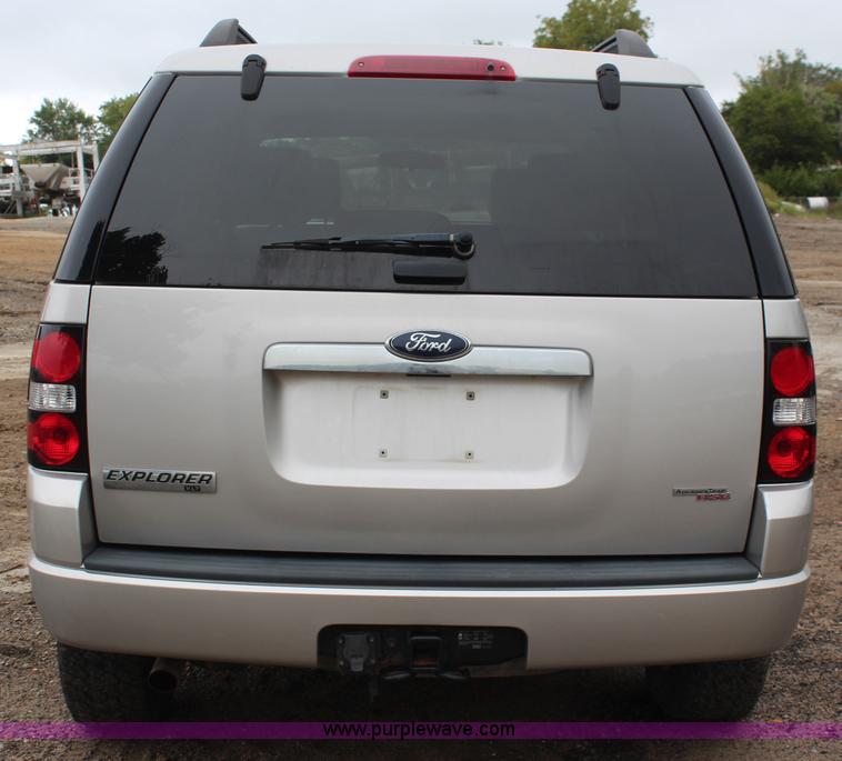 image for item I5841 2007 Ford Explorer XLT SUV