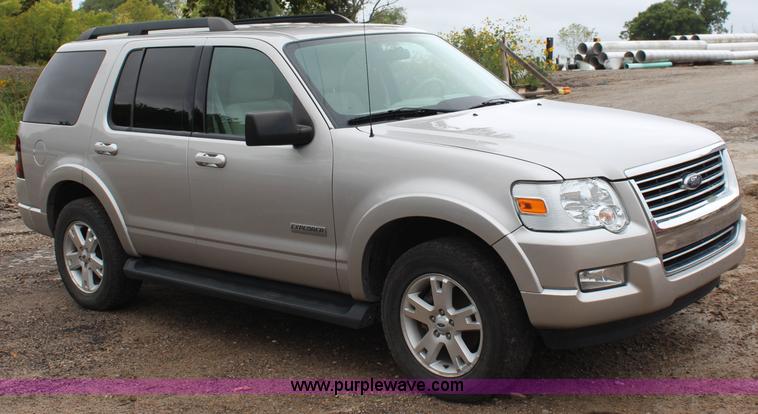image for item I5841 2007 Ford Explorer XLT SUV