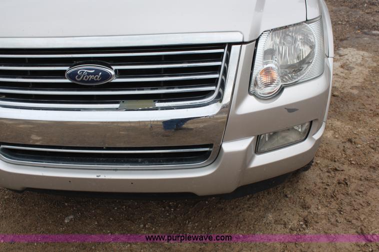 image for item I5841 2007 Ford Explorer XLT SUV
