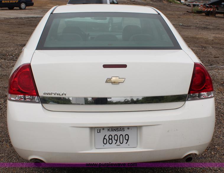 image for item I5845 2007 Chevrolet Impala Police