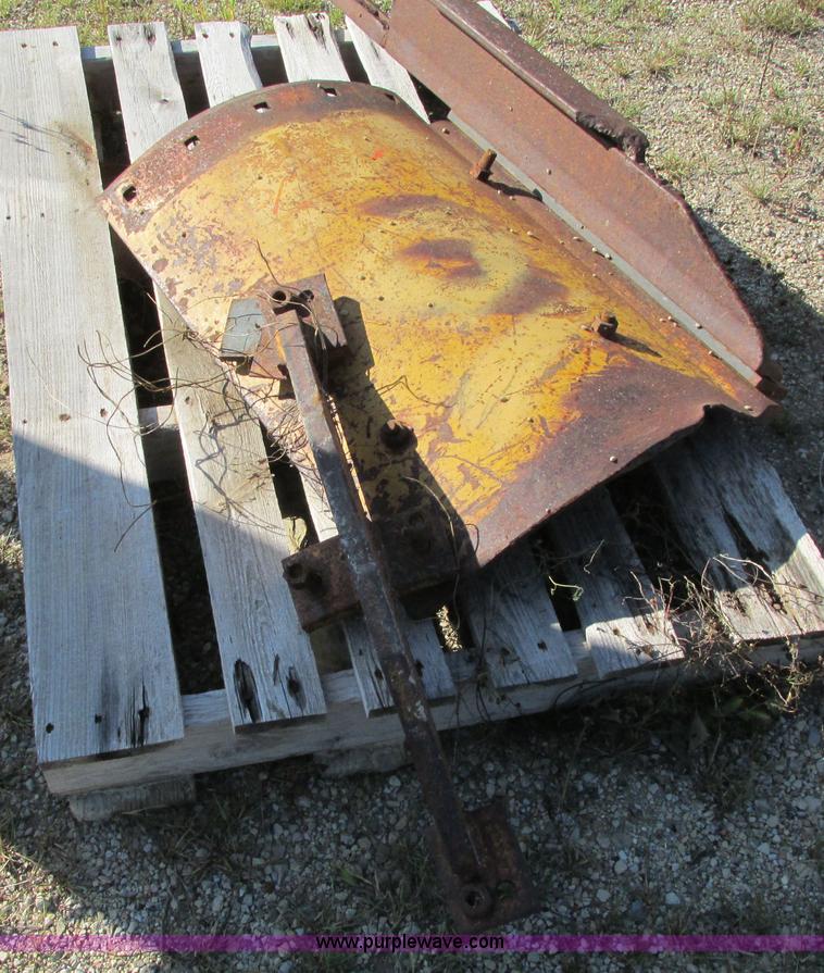 Caterpillar 140G motor grader blade extension in Washington, KS Item