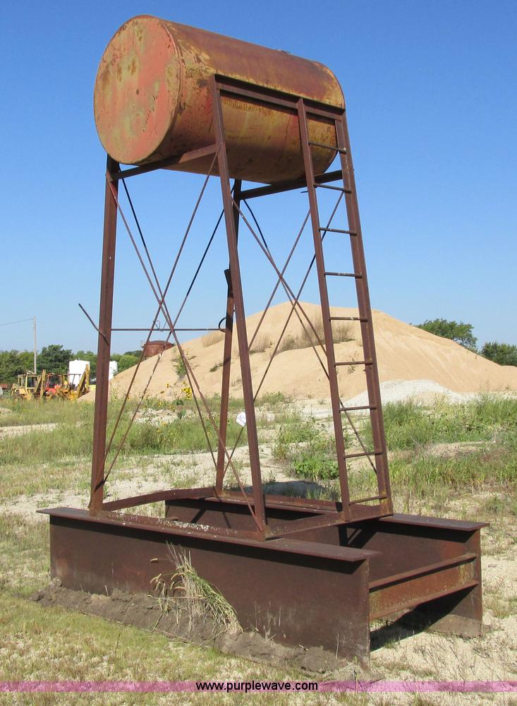 Approximately 300 gallon overhead fuel tank in Washington, KS Item I8728 sold Purple Wave
