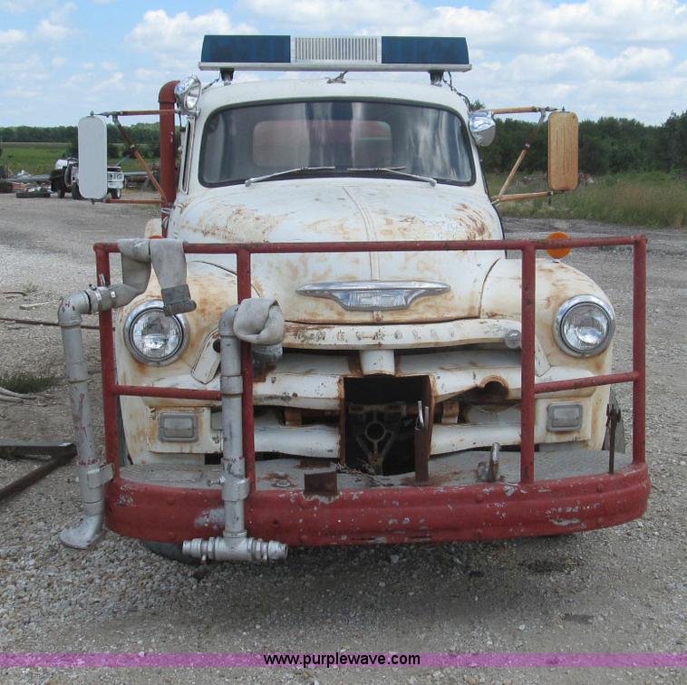 image for item I8995 1954 Chevrolet 6400 fire truck
