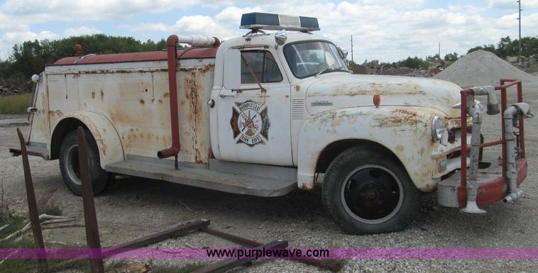 image for item I8995 1954 Chevrolet 6400 fire truck